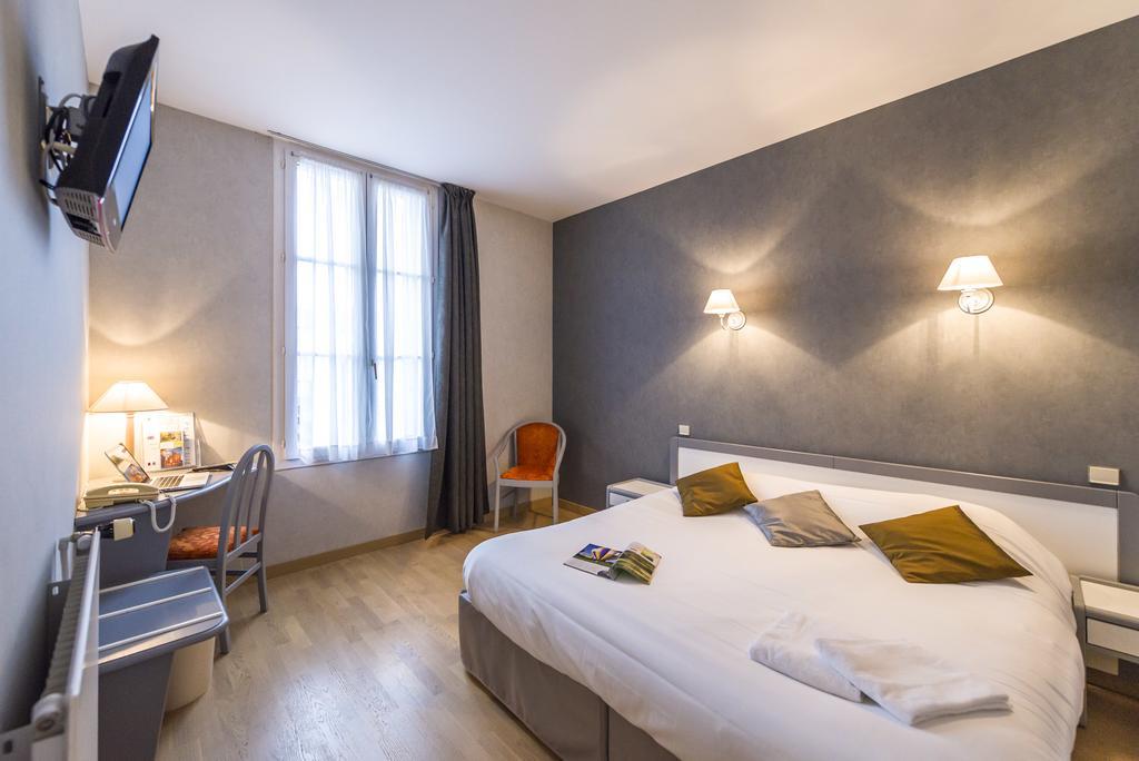 Hotel Mileade Le Domaine De La Blairie - Saumur Saint-Martin-de-la-Place Room photo